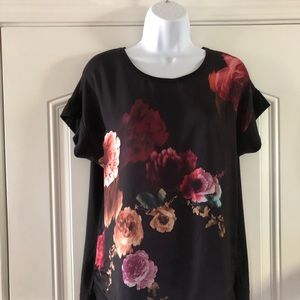 Classic black background with red floral design by Vera Wang size medium